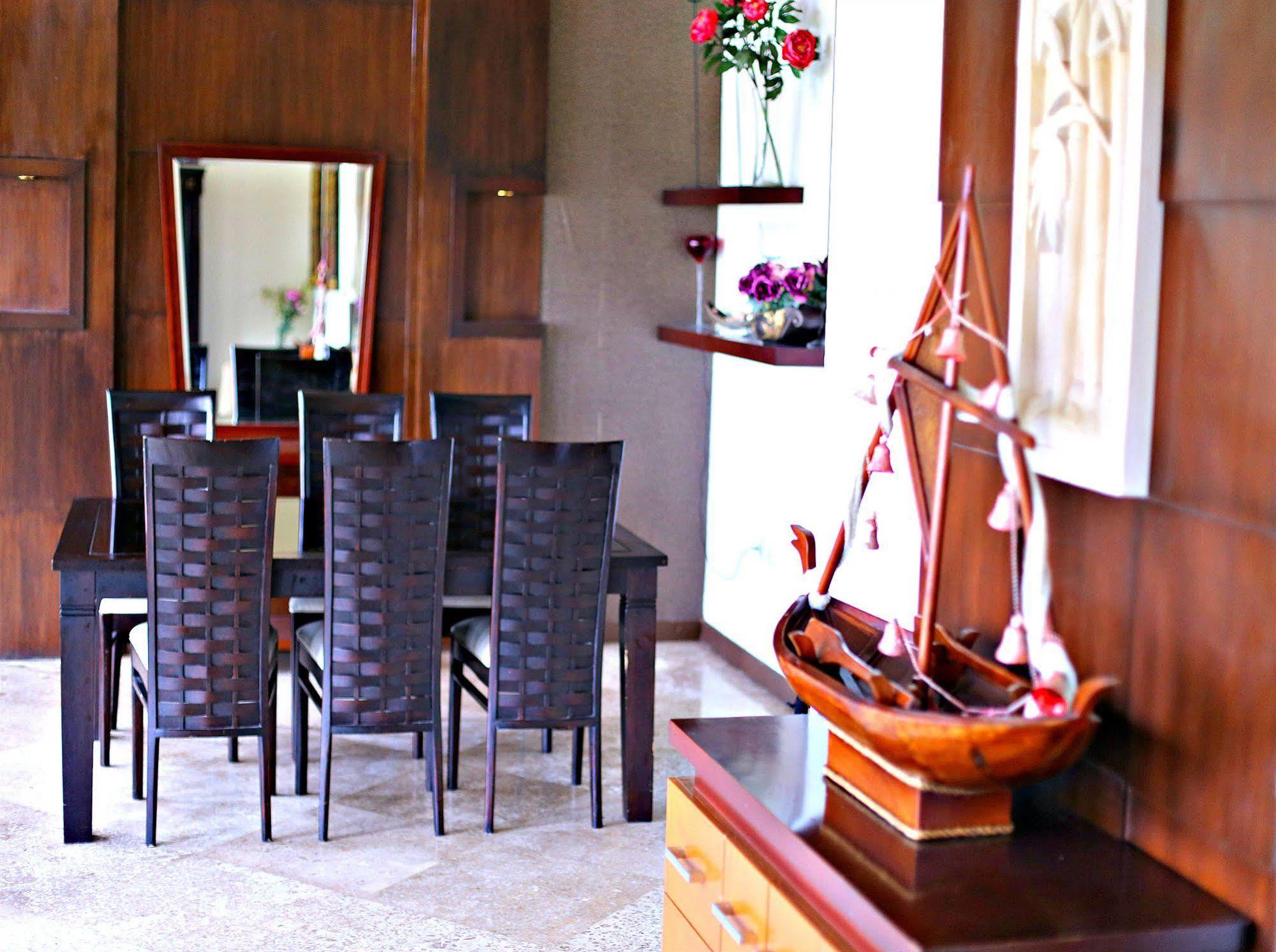 De Bukit Dago Villa Bandung Luaran gambar